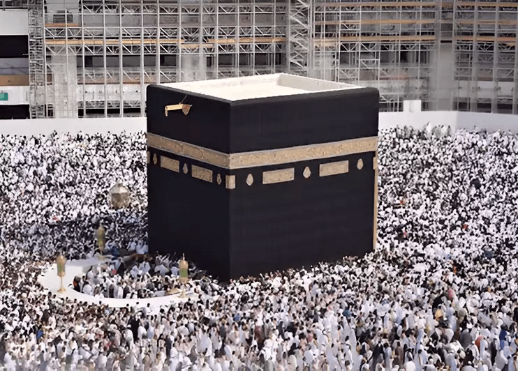 Makkah Ziyarat 5 Star December Umrah Package For 10 Nights