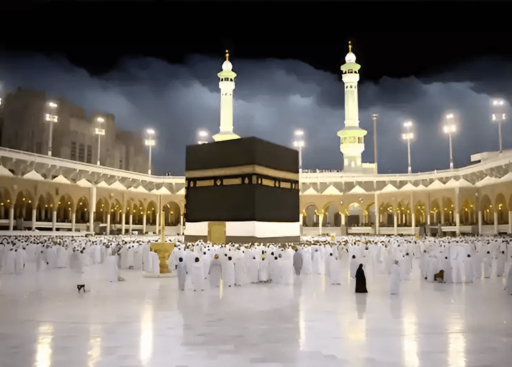 Makkah Ziyarat 4 Sar december Umrah Package